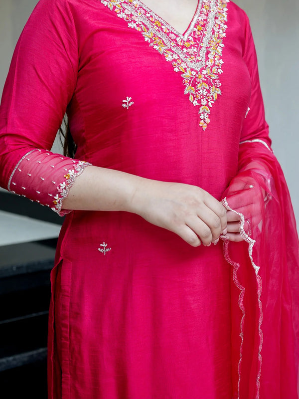 Women's Embroidered Viscose Chanderi Straight Kurta With Pant & Organza Dupatta Set