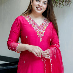 Women's Embroidered Viscose Chanderi Straight Kurta With Pant & Organza Dupatta Set
