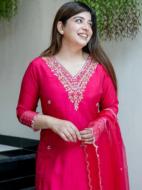 Women's Embroidered Viscose Chanderi Straight Kurta With Pant & Organza Dupatta Set