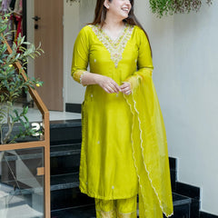 Women's Embroidered Viscose Chanderi Straight Kurta With Pant & Organza Dupatta Set