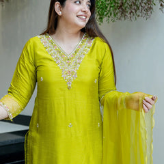 Women's Embroidered Viscose Chanderi Straight Kurta With Pant & Organza Dupatta Set