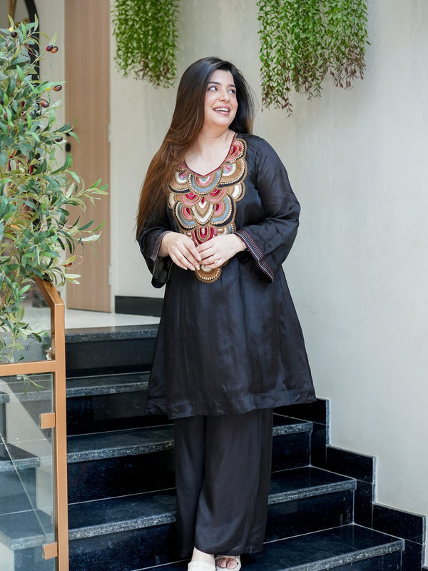 Women's French Crepe Embroidered Kurta Pant Set
