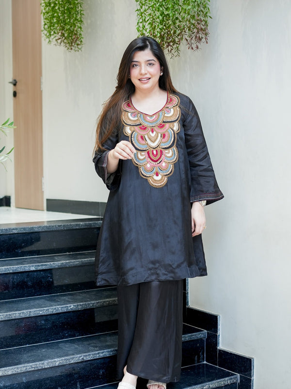 Women's French Crepe Embroidered Kurta Pant Set
