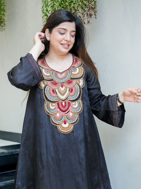 Women's French Crepe Embroidered Kurta Pant Set