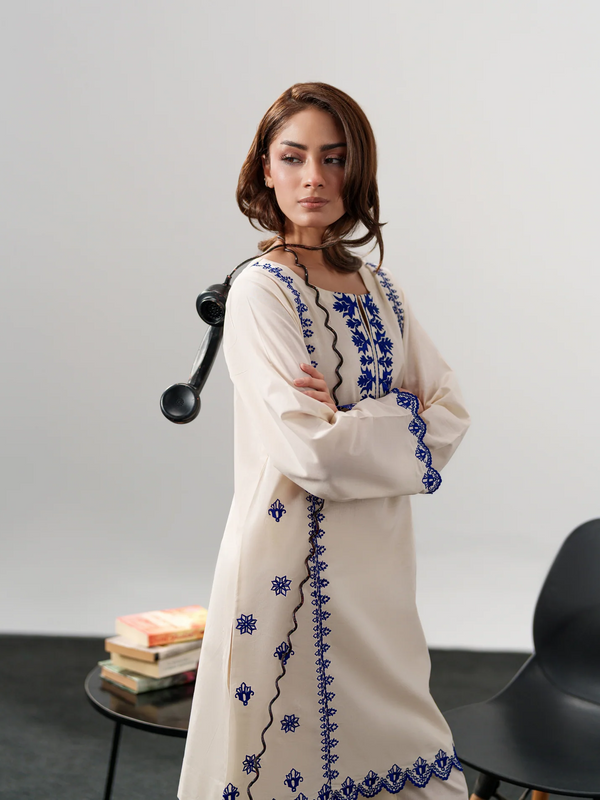Chanderi Silk Embroidered Kurta Pant Set
