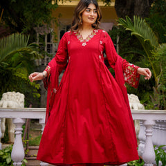 Women's Chanderi Silk Embroidered Kurta Pant & Organza Dupatta Set