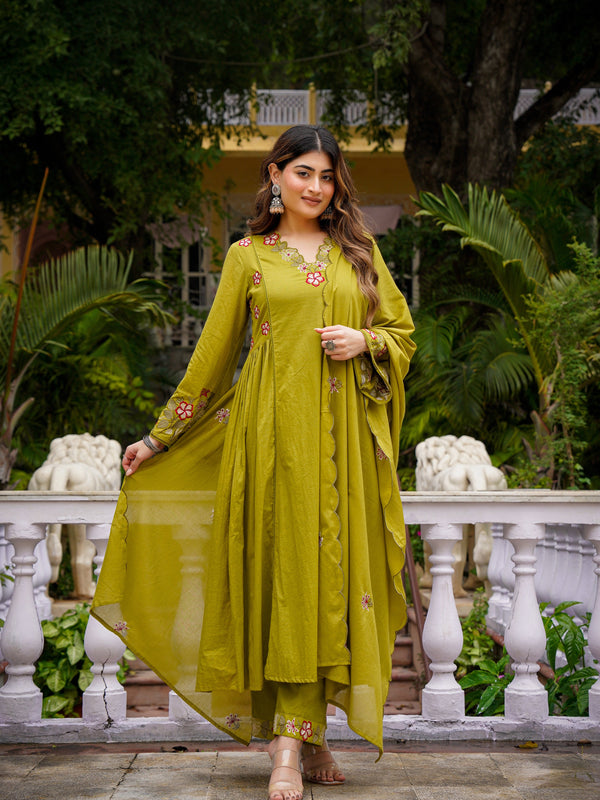 Women's Chanderi Silk Embroidered Kurta Pant & Organza Dupatta Set