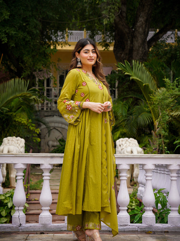 Women's Chanderi Silk Embroidered Kurta Pant & Organza Dupatta Set