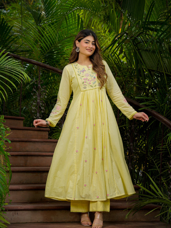 Women’s Chanderi Silk Embroidered Kurti With Bottom & Chanderi Dupatta Set