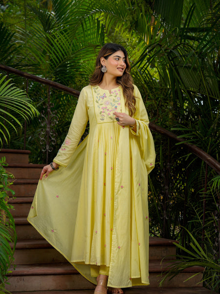 Women’s Chanderi Silk Embroidered Kurti With Bottom & Chanderi Dupatta Set