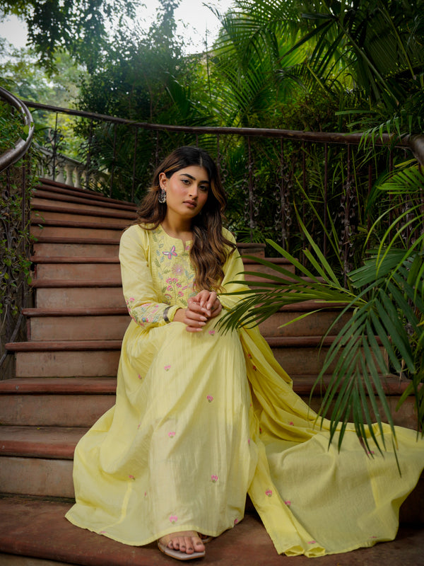 Women’s Chanderi Silk Embroidered Kurti With Bottom & Chanderi Dupatta Set