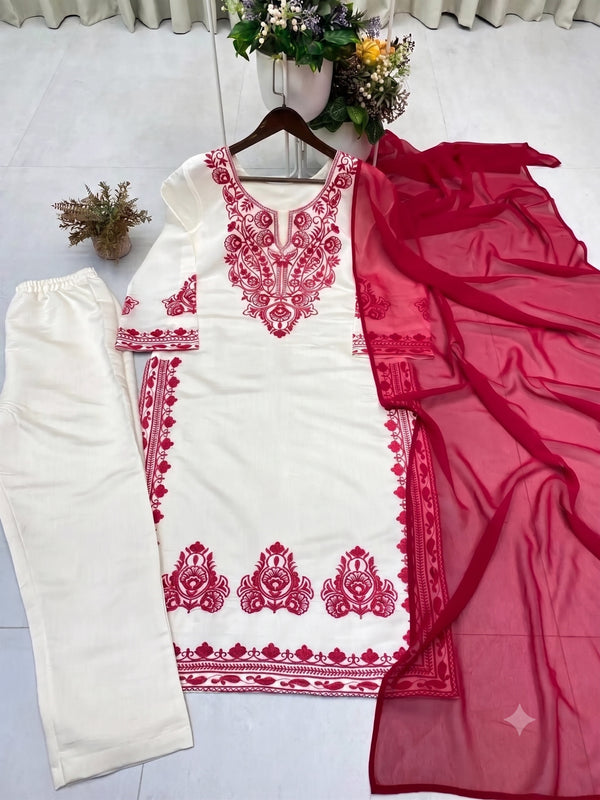 Women's Karishma Cotton Straight Kurta Pant Set With Nazmeen Dupatta