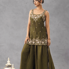 Women's Embroidered Satin Kurta With Embroidered Pant & Dupatta Set