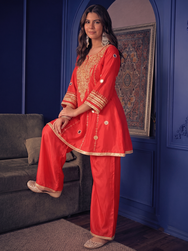 Women's Embroidered Silk Crepe Short Kurta With Pant Set