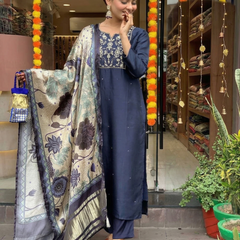 Women's Viscose Chanderi Embroidered Kurta Pant & Satin Dupatta Set