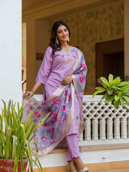 Women's Viscose Gadhwal Embroidered Beads Kurta with Bottom & Jacquard Tabby Organza Dupatta Set