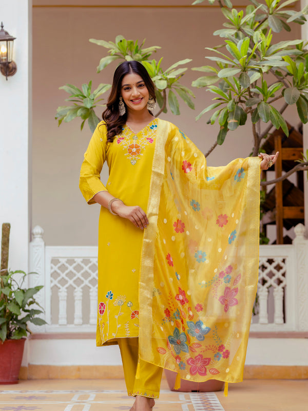 Women's Viscose Gadhwal Embroidered Beads Kurta with Bottom & Jacquard Tabby Organza Dupatta Set