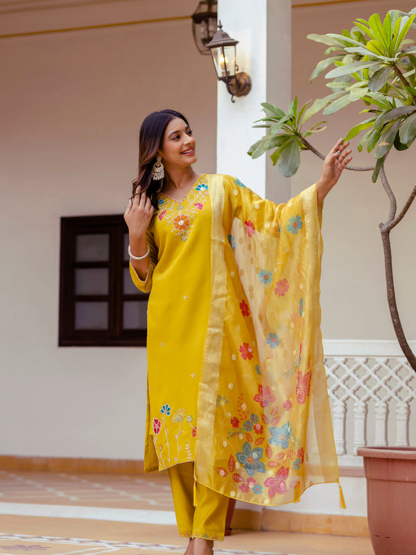 Women's Viscose Gadhwal Embroidered Beads Kurta with Bottom & Jacquard Tabby Organza Dupatta Set