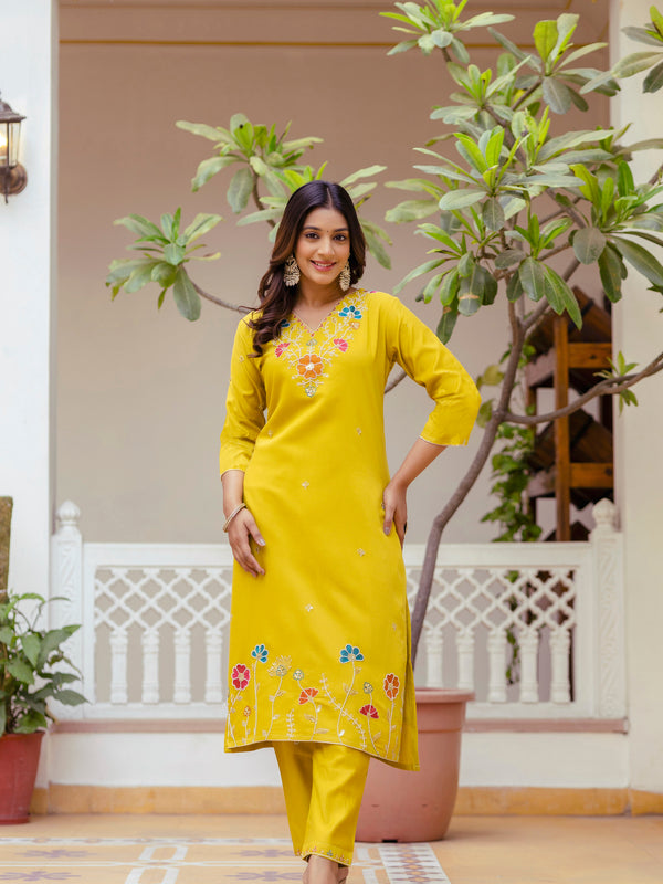 Women's Viscose Gadhwal Embroidered Beads Kurta with Bottom & Jacquard Tabby Organza Dupatta Set