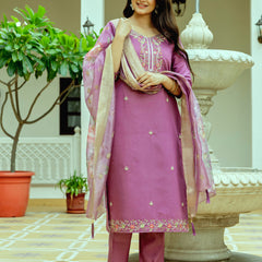 Women's Viscose Chanderi Silk Embroidered Beads Kurta with Bottom & Tabby Organza Dupatta Set  👗 Product Details 👗