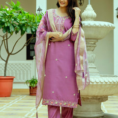 Women's Viscose Chanderi Silk Embroidered Beads Kurta with Bottom & Tabby Organza Dupatta Set  👗 Product Details 👗