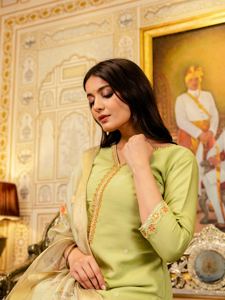 Women's Viscose Simer Embroidered Kurta with Bottom & Jacquard Organza Dupatta Set