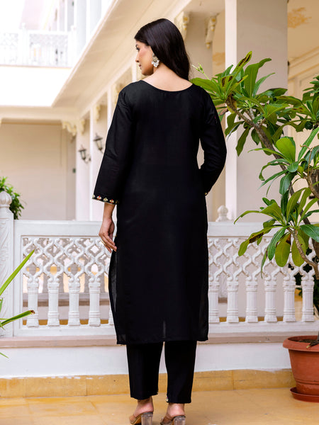 Women's Viscose Chanderi Embroidered Kurta with Bottom & Jacquard Organza Dupatta Set