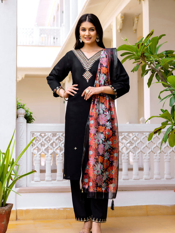 Women's Viscose Chanderi Embroidered Kurta with Bottom & Jacquard Organza Dupatta Set