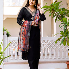 Women's Viscose Chanderi Embroidered Kurta with Bottom & Jacquard Organza Dupatta Set