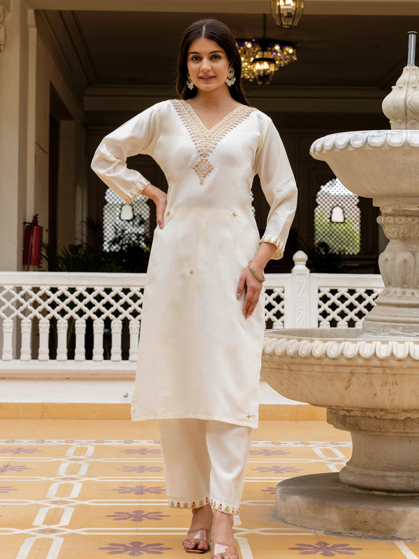 Women's Viscose Chanderi Embroidered Kurta with Bottom & Jacquard Organza Dupatta Set