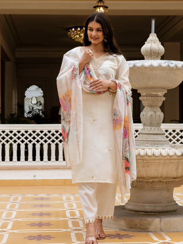 Women's Viscose Chanderi Embroidered Kurta with Bottom & Jacquard Organza Dupatta Set