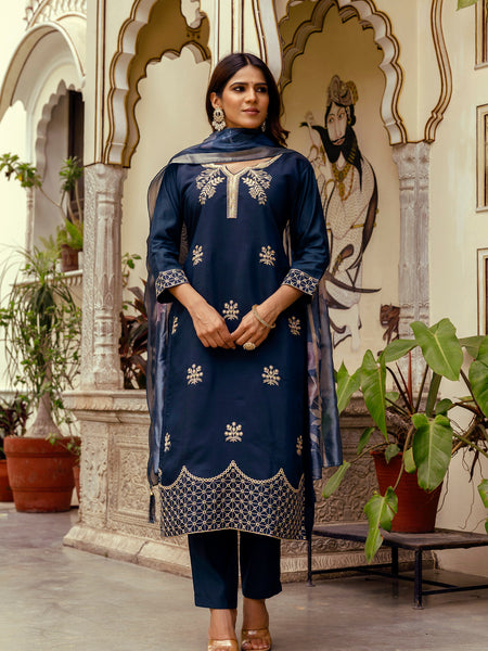 Women's Viscose Chanderi Embroidered Kurta with Bottom & Jacquard Organza Dupatta Set