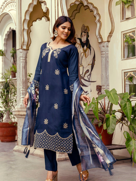 Women's Viscose Chanderi Embroidered Kurta with Bottom & Jacquard Organza Dupatta Set