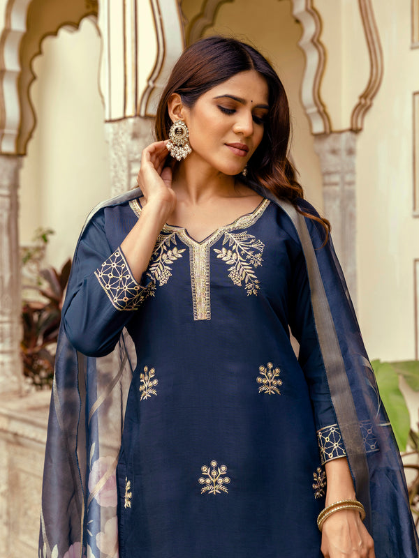 Women's Viscose Chanderi Embroidered Kurta with Bottom & Jacquard Organza Dupatta Set