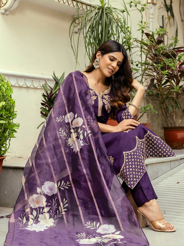 Women's Viscose Chanderi Embroidered Kurta with Bottom & Jacquard Organza Dupatta Set