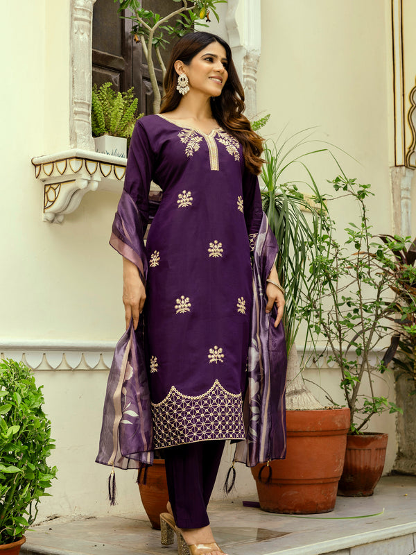 Women's Viscose Chanderi Embroidered Kurta with Bottom & Jacquard Organza Dupatta Set