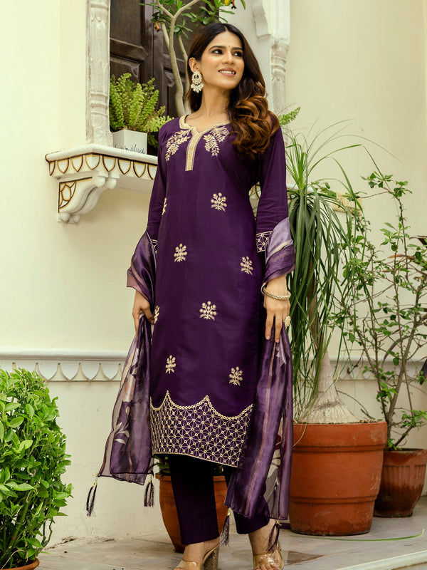 Women's Viscose Chanderi Embroidered Kurta with Bottom & Jacquard Organza Dupatta Set