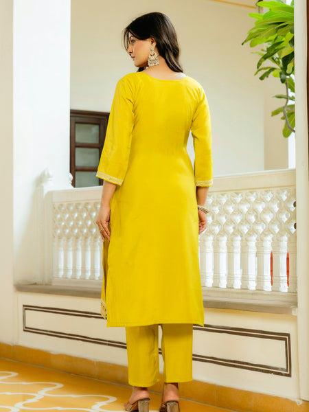 Women's Viscose Shimar Embroidered Kurta with Bottom & Jacquard Tabby Organza Dupatta Set
