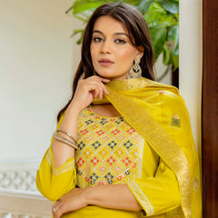 Women's Viscose Shimar Embroidered Kurta with Bottom & Jacquard Tabby Organza Dupatta Set