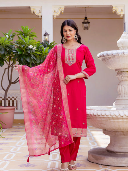 Women’s Viscose Chanderi Embroidered Kurta Set with Tabby Organza Dupatta