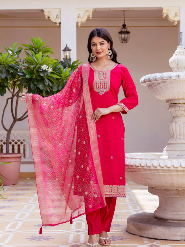 Women’s Viscose Chanderi Embroidered Kurta Set with Tabby Organza Dupatta