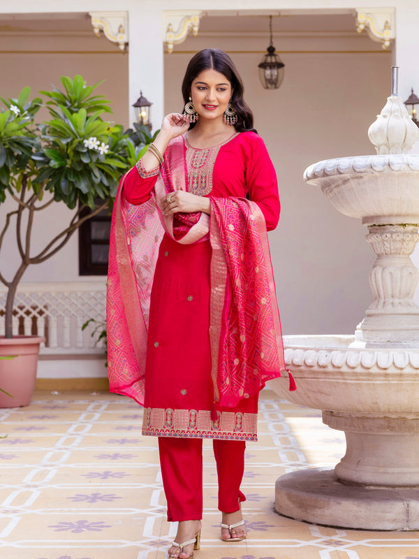 Women’s Viscose Chanderi Embroidered Kurta Set with Tabby Organza Dupatta