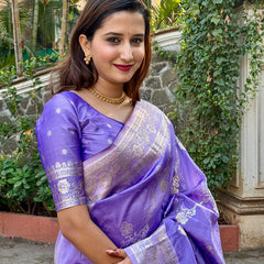 Woven Design Banarasi Silk Blend Saree With Blouse Piece