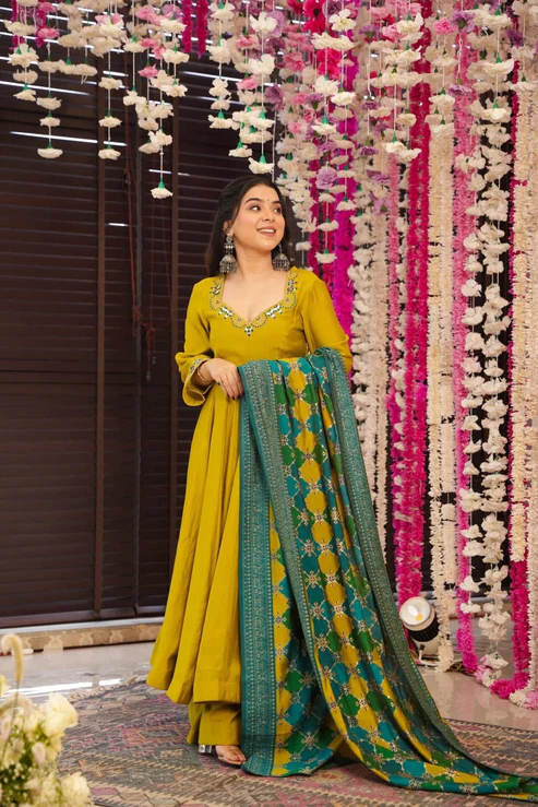 Women's Embroidered Chanderi Silk Kurta With Palazzo & Cotton Dupatta Set
