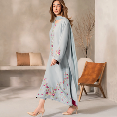 Women's Chanderi Silk Embroidered Kurta Pant Set With Chinnon Dupatta