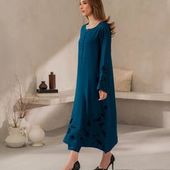 Women's Chanderi Silk Embroidered Kurta Pant Set With Organza Dupatta