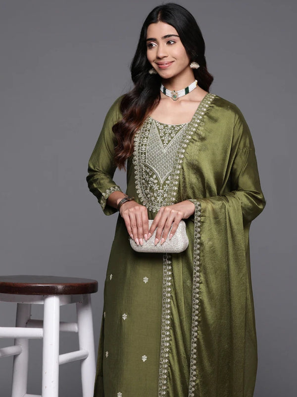 Women’s Viscose Chanderi A-Line Kurta Set With Embroidered Detailing & Chinon Dupatta