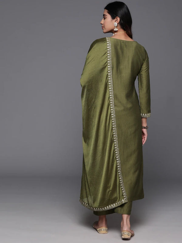 Women’s Viscose Chanderi A-Line Kurta Set With Embroidered Detailing & Chinon Dupatta