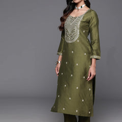 Women’s Viscose Chanderi A-Line Kurta Set With Embroidered Detailing & Chinon Dupatta