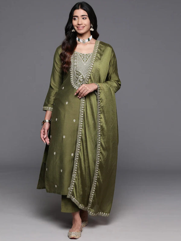 Women’s Viscose Chanderi A-Line Kurta Set With Embroidered Detailing & Chinon Dupatta